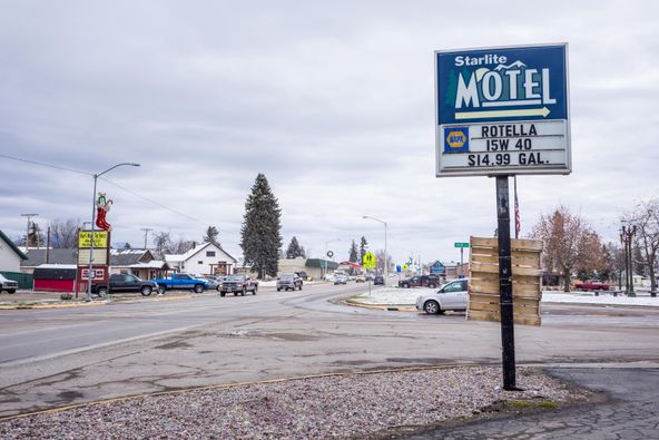 18 Main St SE, Ronan, MT 59864